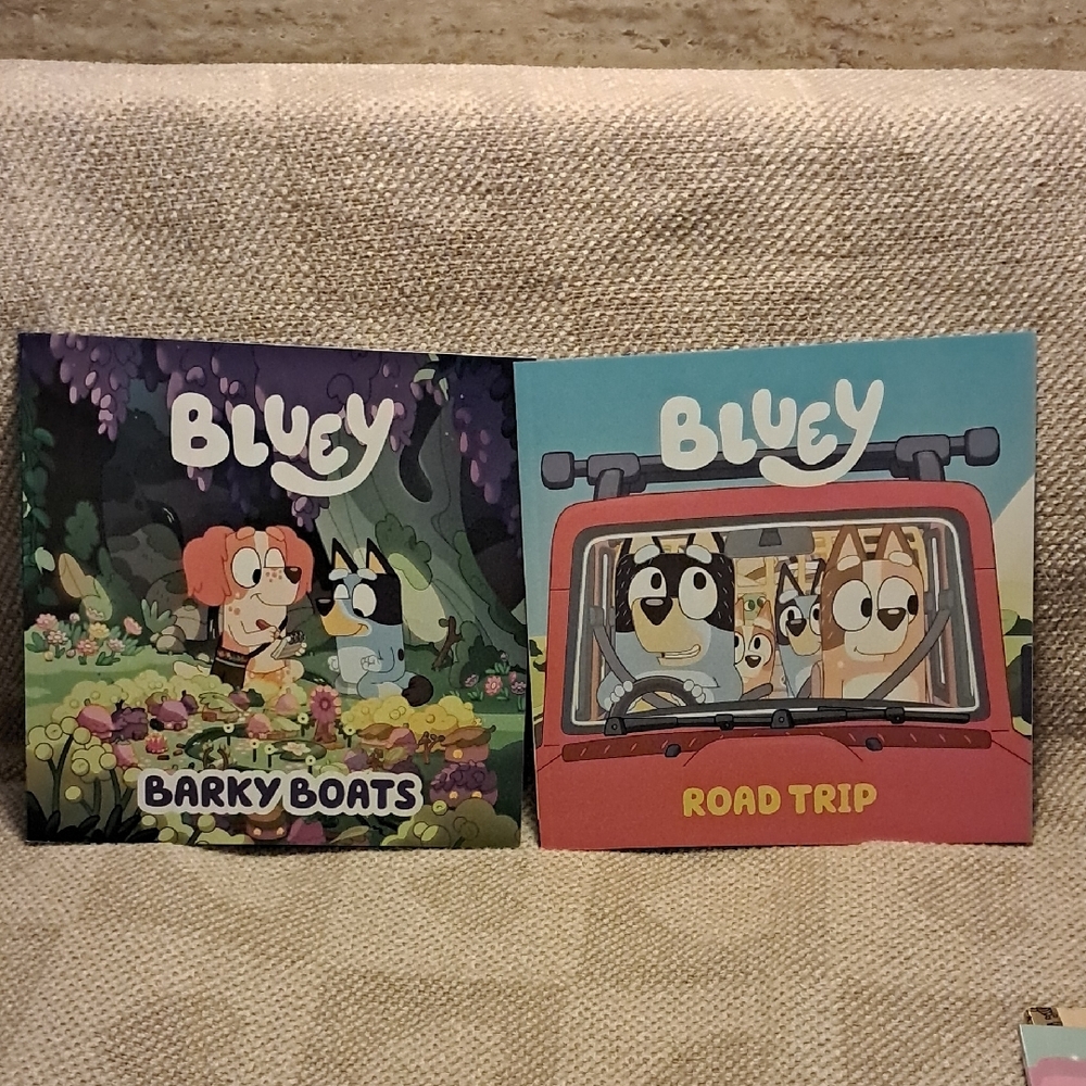 Bluey Book Set - Picture 3 of 7